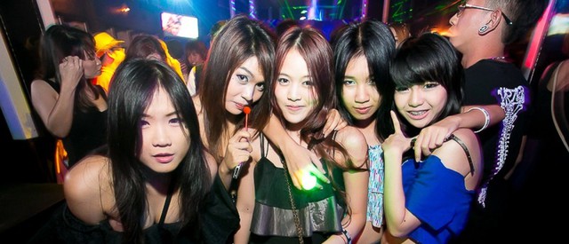 Countdown to 6 Anniversary Party