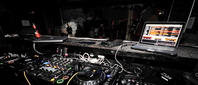 CMYK presents BLACK&WHITE