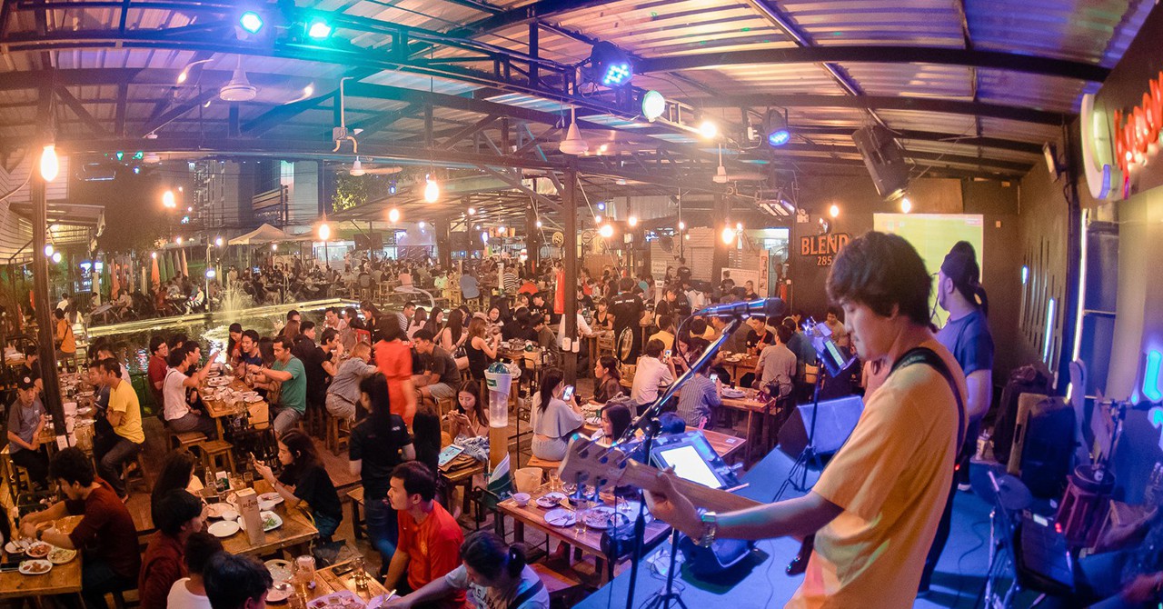 Groove Evening Bar (Bangkok Noi, Bangkok) Siam2nite