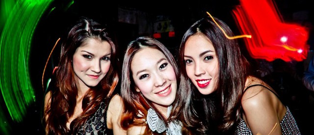 Limousine presents BLACKWAVE