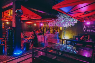 10 Neon Bars in Bangkok to Light Up Your Night | Siam2nite