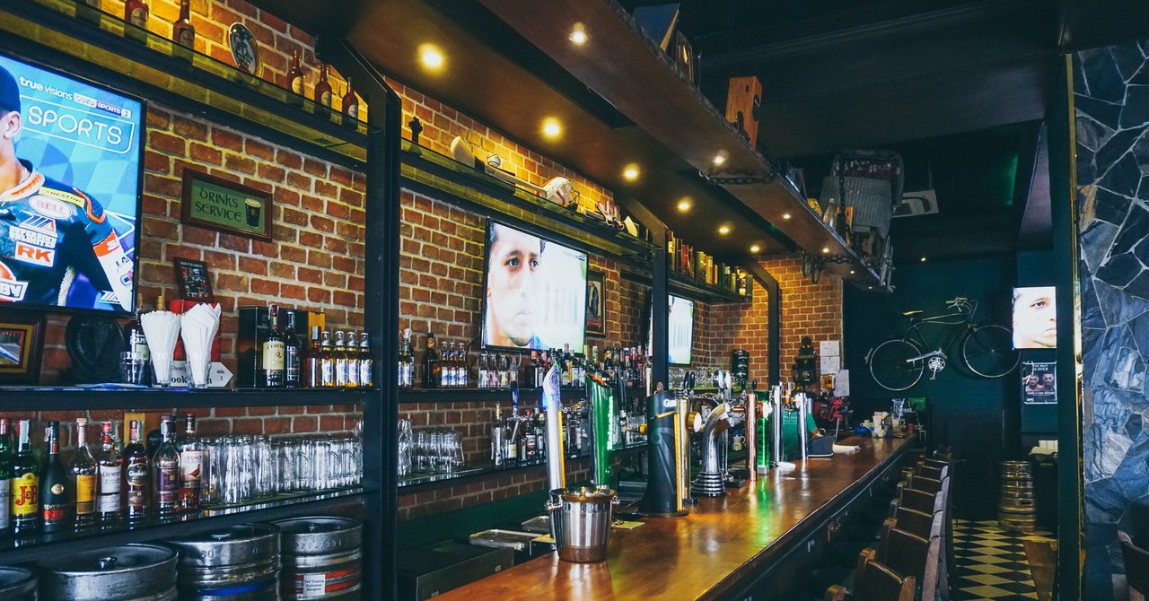 Shenanigans Bar (Silom Sathorn, Bangkok) Siam2nite