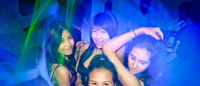 SIGNAL PARTY