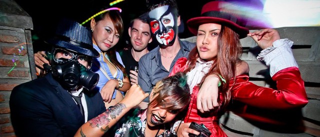 SKINS PARTY pres. THE PLAYGROUND PART1